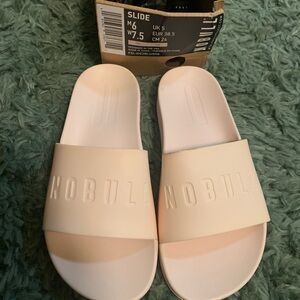 NO BULL SLIDE PINK 7.5 BRAND NEW